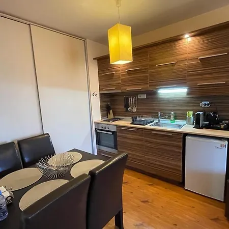 アパート Lorena's Bansko,near Gondola