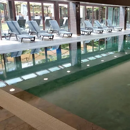 Lorena's Bansko,near Gondola Апартамент *