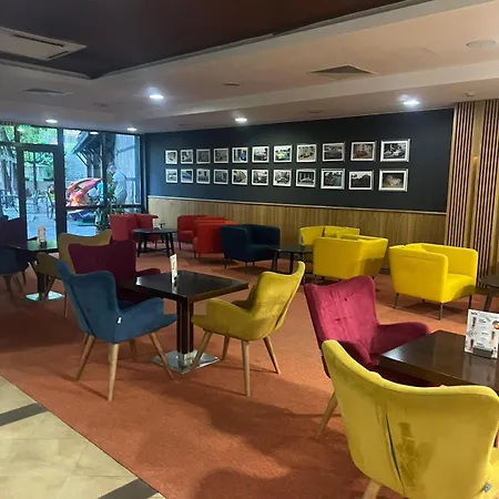 Lorena's Bansko,near Gondola バンスコ